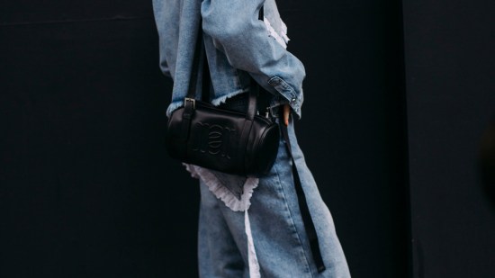 London str F23 0986 cazadoras vaqueras street style