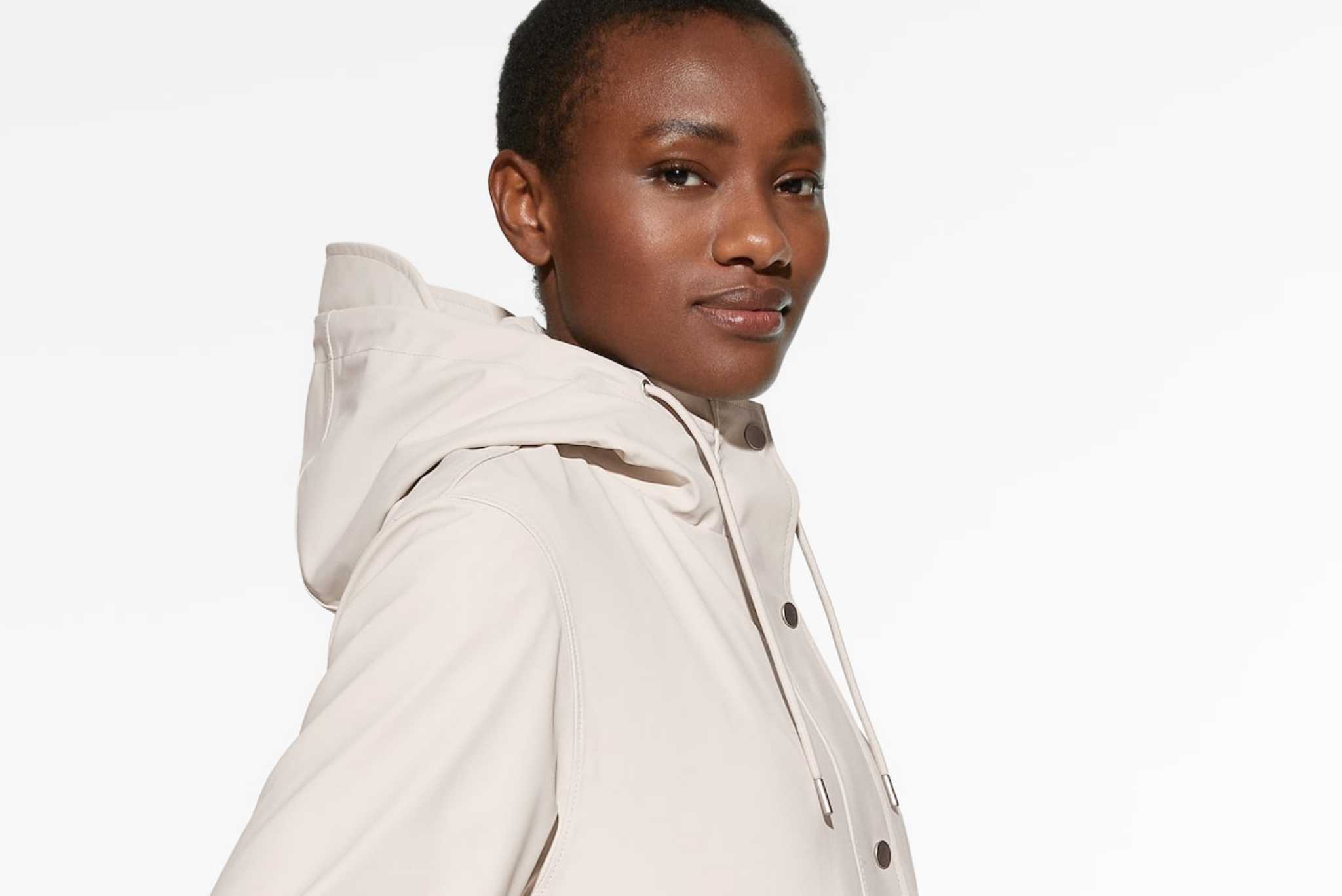 oysho chubasquero impermeable lluvia