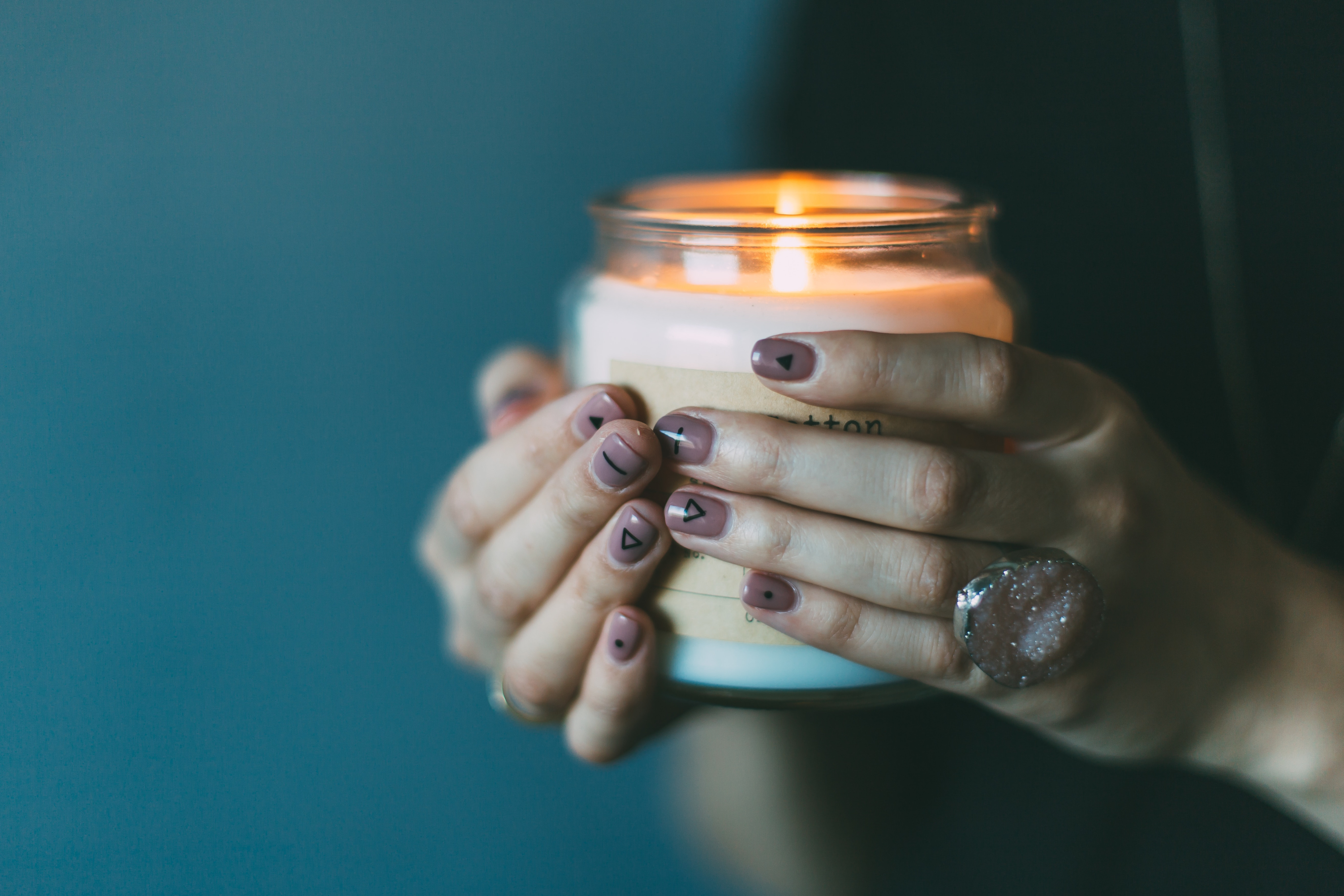 daiga-ellaby-JDsXQMAx-UY-unsplash velas