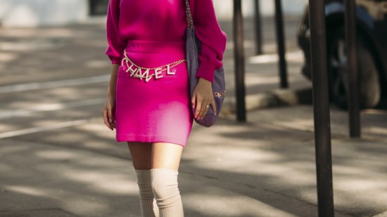 portada jersey rosa rojo mango street style