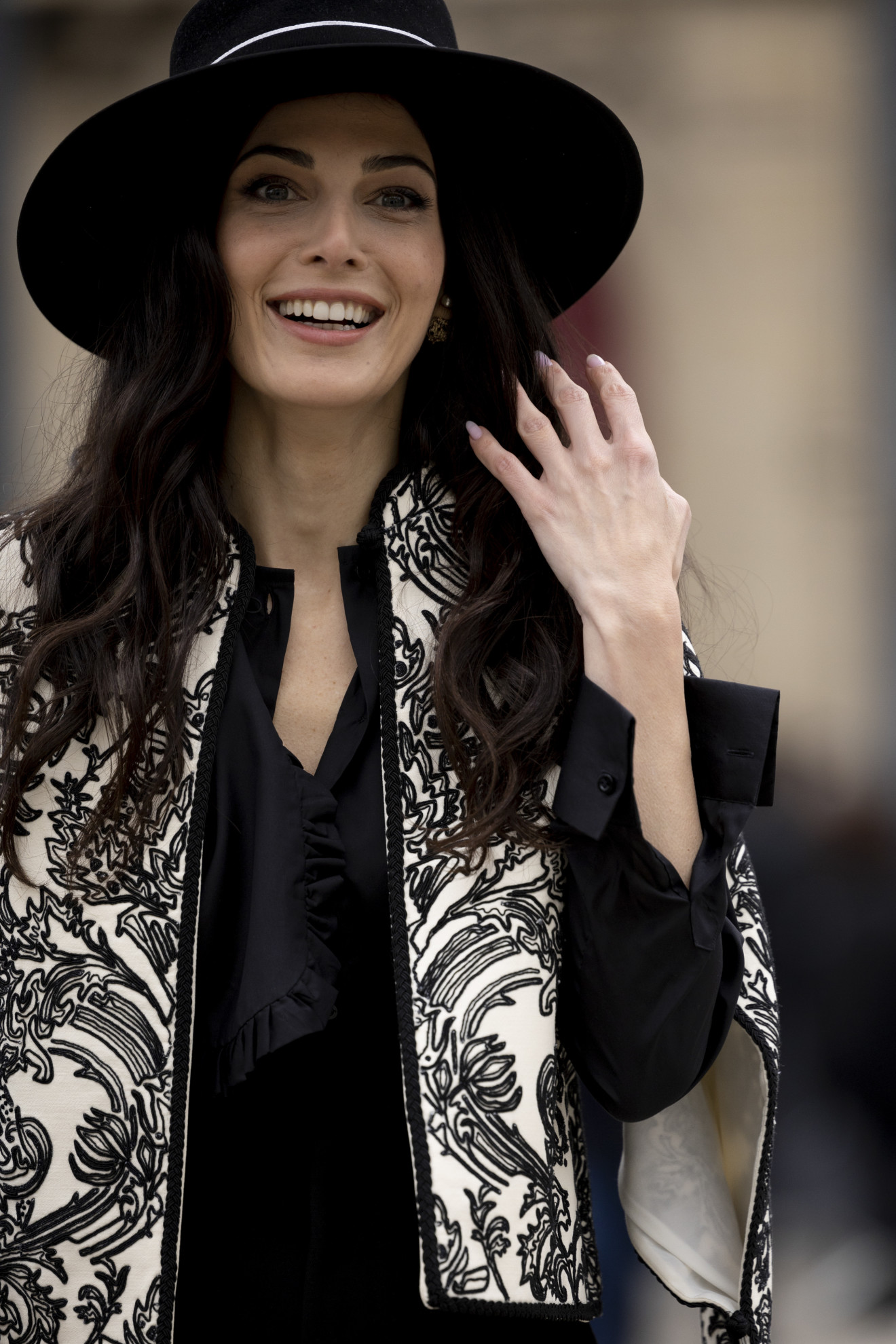Paris HC str S23 0084 street style labios