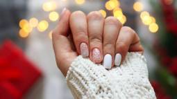 Luce manicura semipermanente perfecta estas fiestas con estos kits imprescindibles entre las famosas