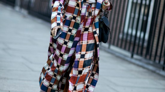 London str S24 0219 street style zapatillas