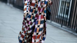 London str S24 0219 street style zapatillas