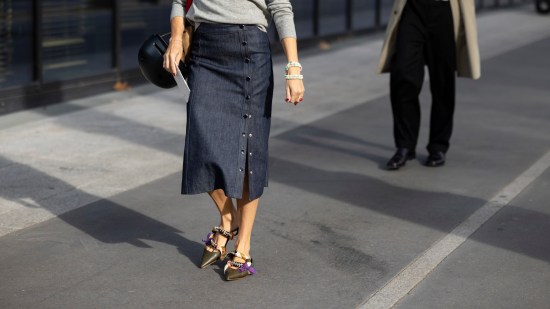 New York str S23 1530 falda vaquera street style