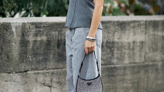 Paris str S24 0305 street style