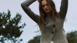 Conjunto de punto formado por falda y rebeca