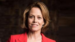 sigourney weaver 2