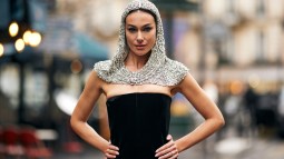 Paris HC str S24 0772 street style