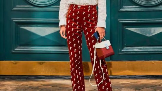 Este verano se llevan los pantalones de telas fresquitas (y estos son nuestros favoritos)