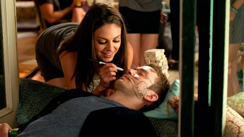 'Con derecho a roce' - Imagen: AXN