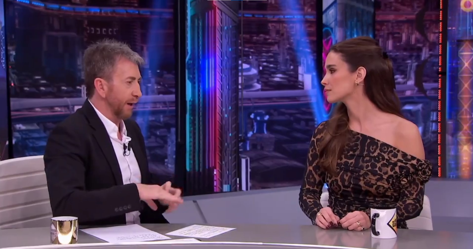 Pablo Motos y María Pombo, en 'El Hormiguero'
