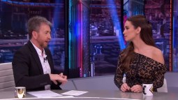 Pablo Motos y María Pombo, en 'El Hormiguero'
