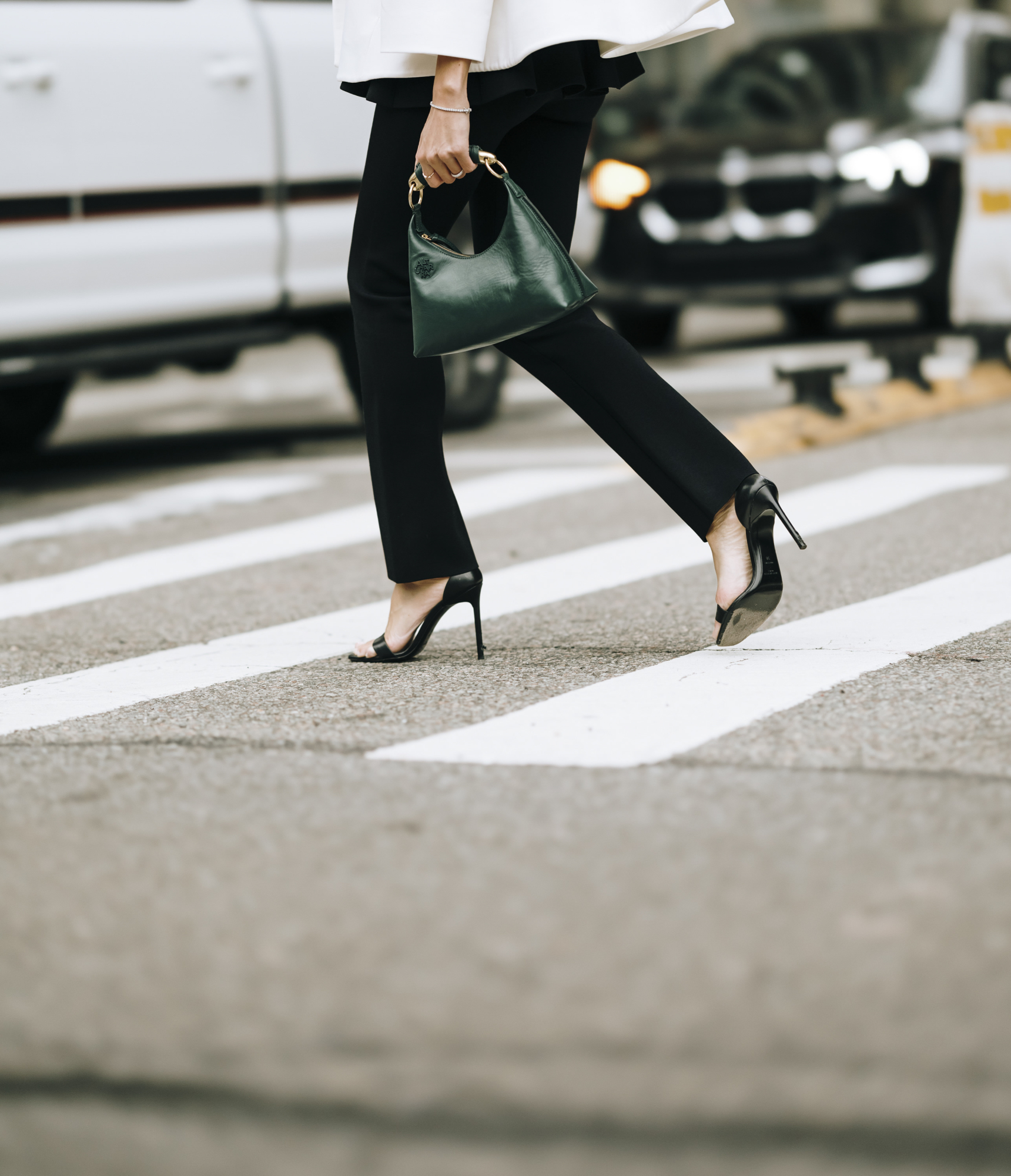 pantalones stradivarius portada street style (1)