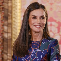 PORTADA LETIZIA