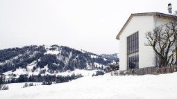 La localización de la casa es inmejorable para apreciar el entorno y sacar el máximo partido a los deportes de invierno.