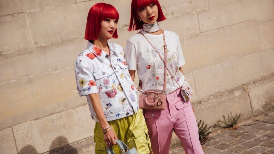 Looks con blusas de flores