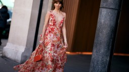 Paris str F24 3117 vestido street style