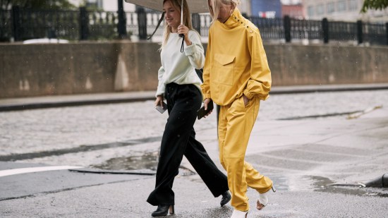 chubasquero street style portada