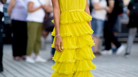 Paris HC str F22 0144 street style