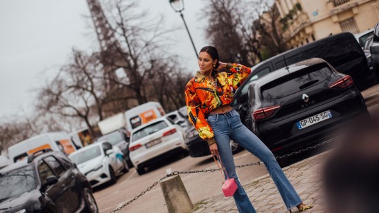 Paris HC str S24 0542 street style vaqueros