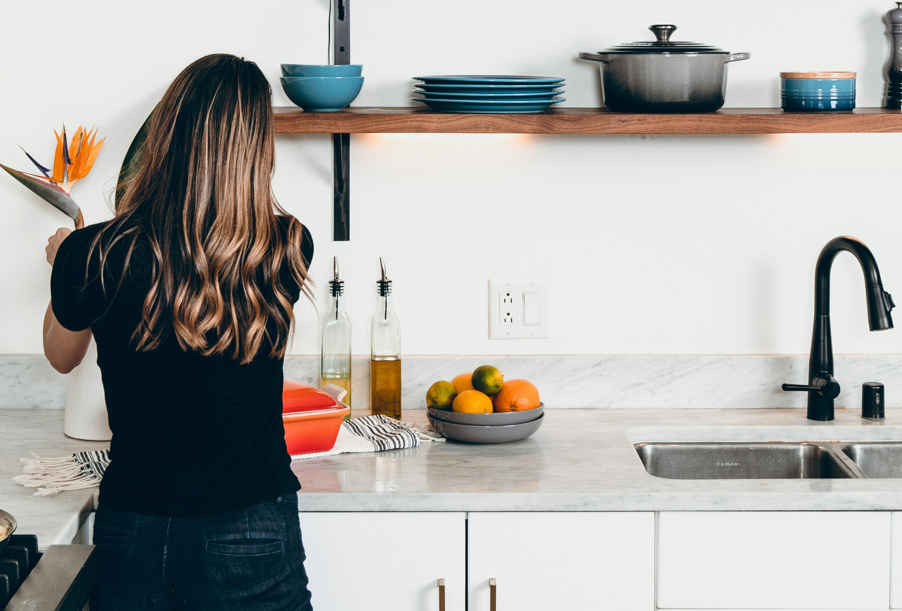 mujer cocinando  (1)