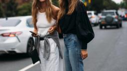 New York str S24 0314 white jeans street style