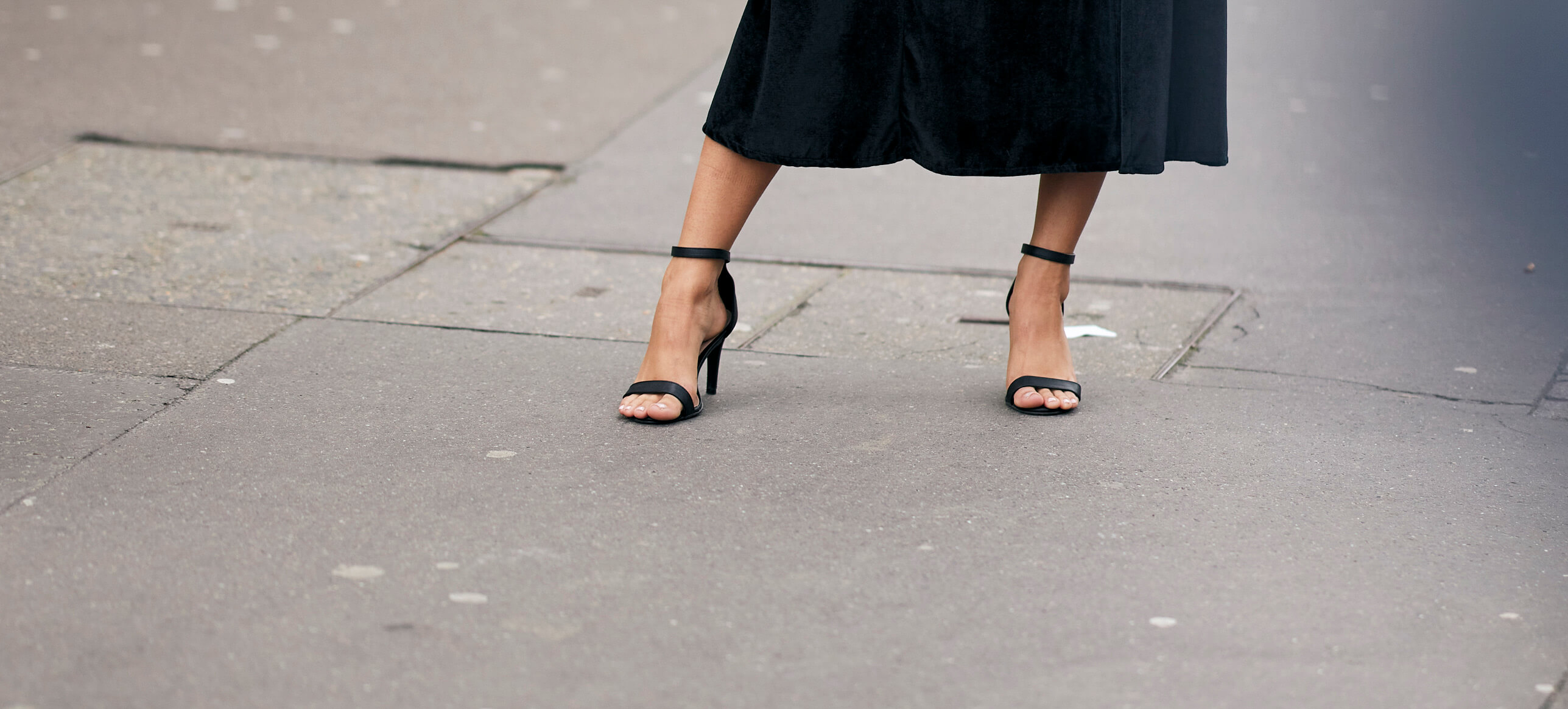 portada sandalias comodas skechers street style