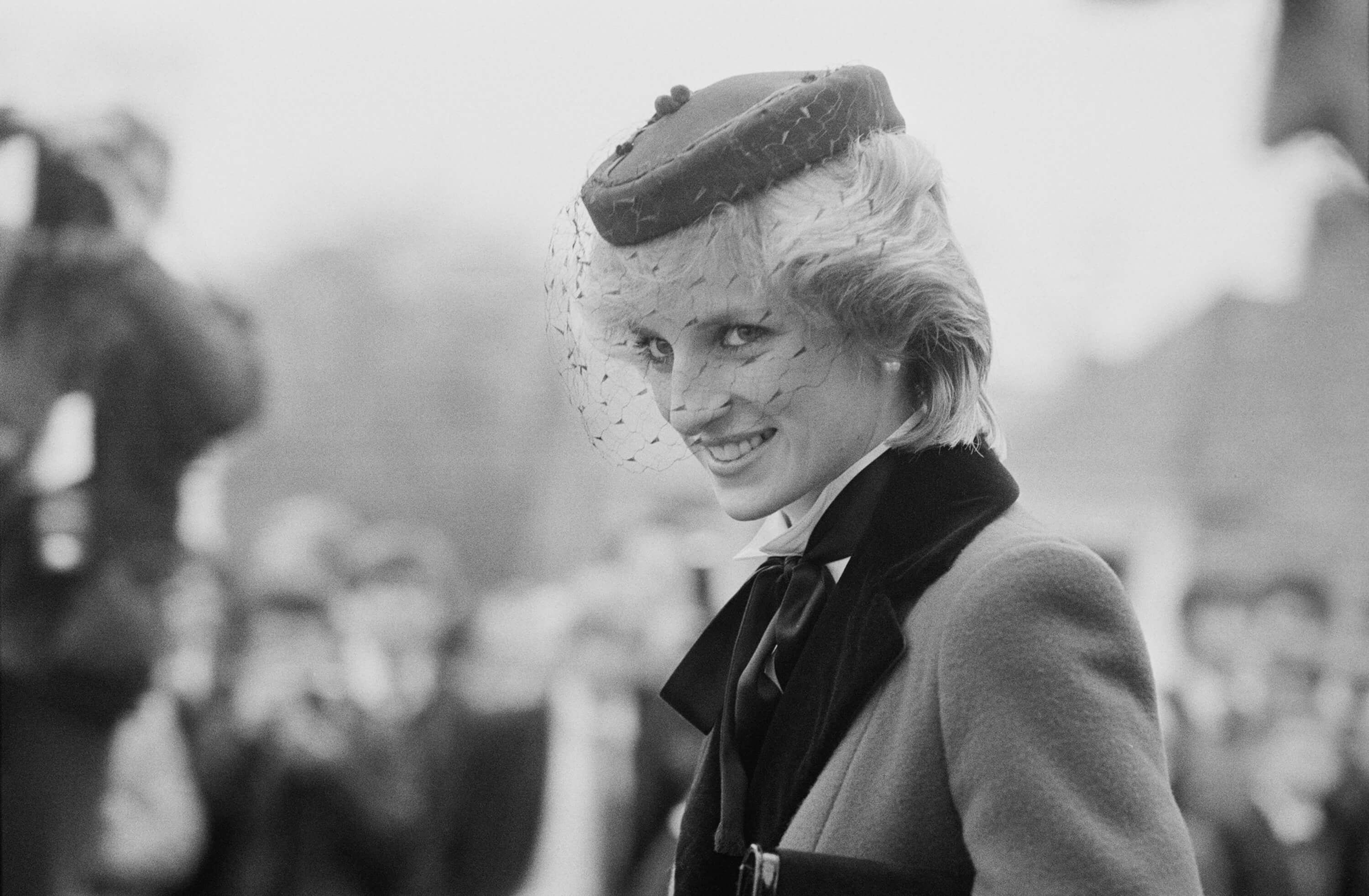lady di foto en blanco y negro