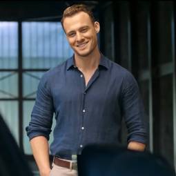 Kerem Bürsin.