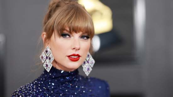 taylow swift en la ceremonia de los premios grammy