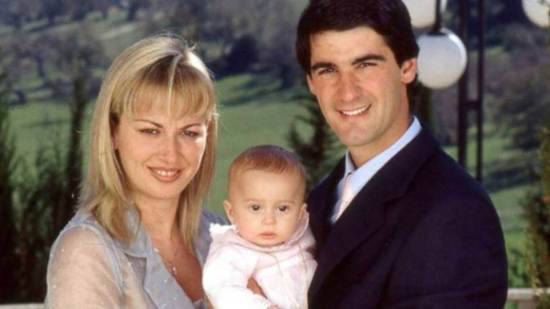Belén Esteban y Jesulín de Ubrique junto a su hija Andreíta