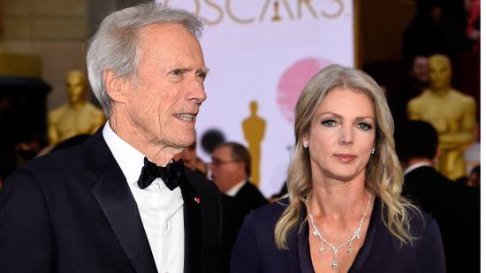 Clint Eastwood y Christina Sandera