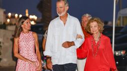 Reina Letizia, rey Felipe y reina Sofía
