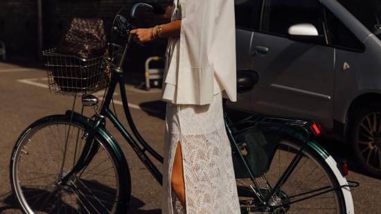 portada pelo rizado copenhagen street style
