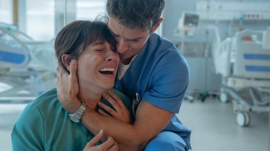 Blanca Suárez y Manu Ríos en 'Respira' Netflix