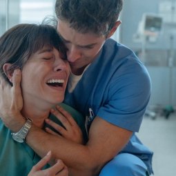 Blanca Suárez y Manu Ríos en 'Respira' Netflix