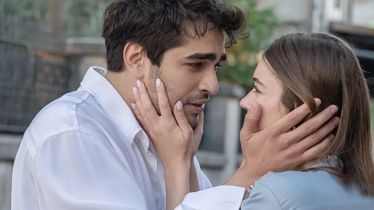 Ya hay fecha de estreno para 'Una nueva vida', con Mert Ramazan Demir y Afra  Saraçoğlu, en Antena 3