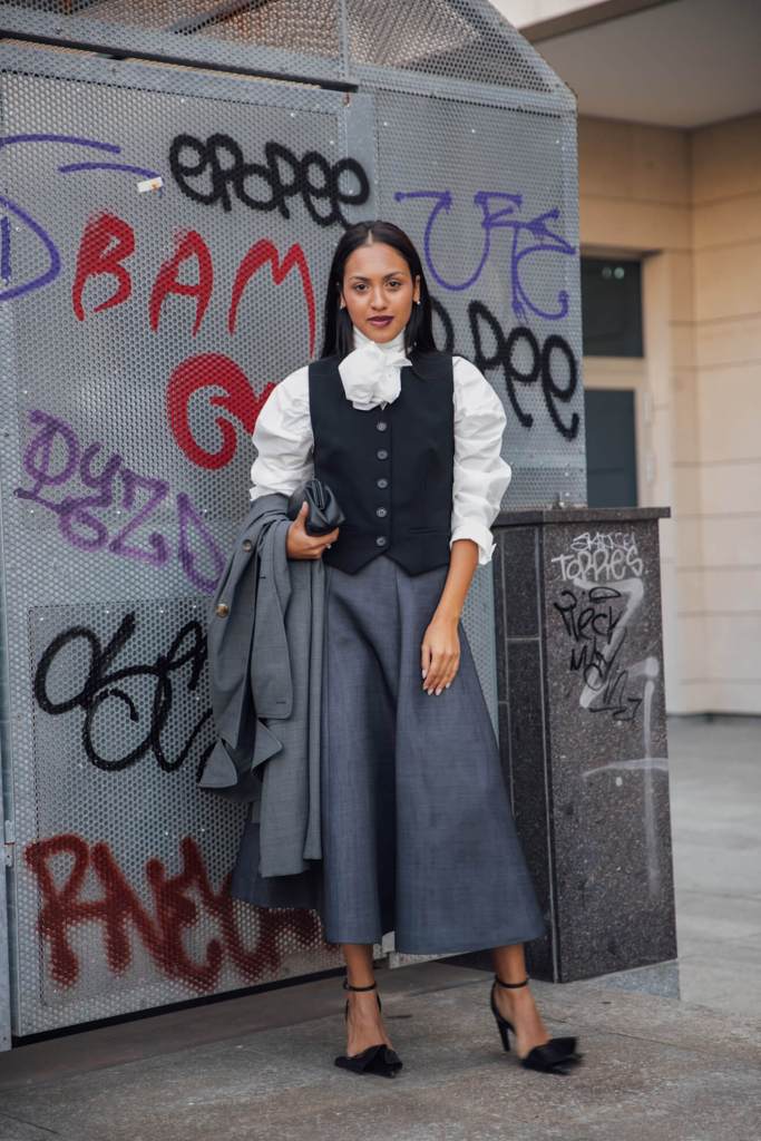 Looks de street style con un chaleco sastre