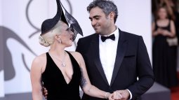 Lady Gaga y Michael Polansky en el Festival de Venecia - Getty Images.