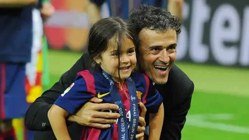 Luis Enrique junto a su hija Xana - BBC