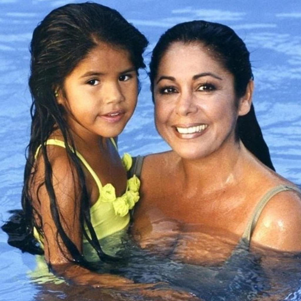 Isabel Pantoja juno a su hija, cuando era pequeña - El comercio Perú