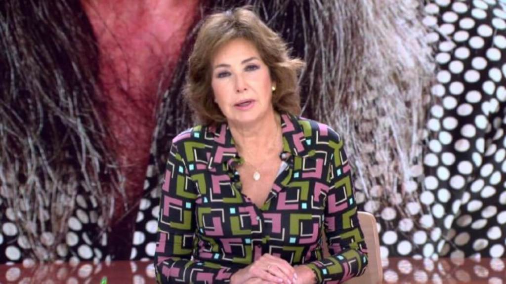 Ana Rosa durante la programa TardeAR.