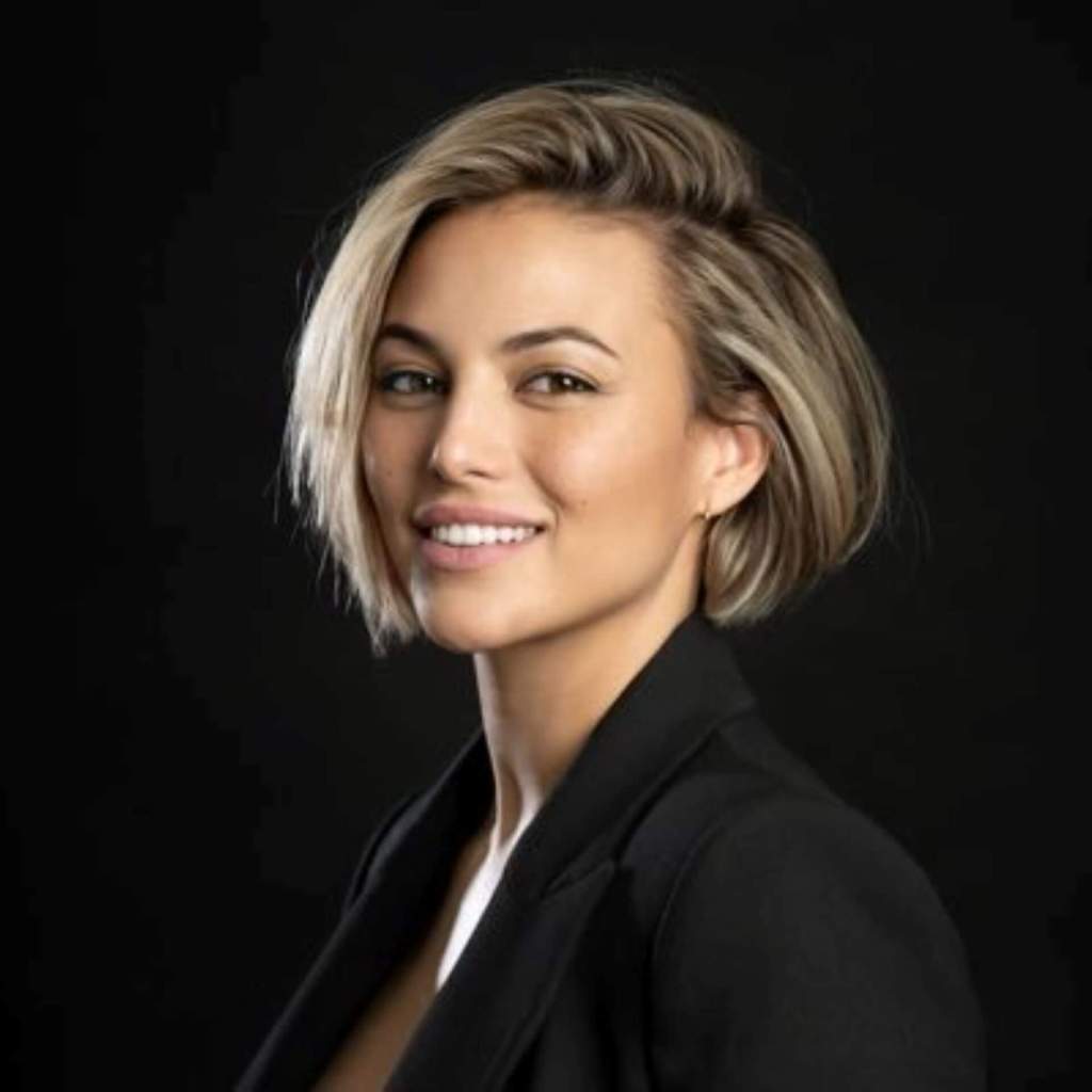 Elisa Mouliáa