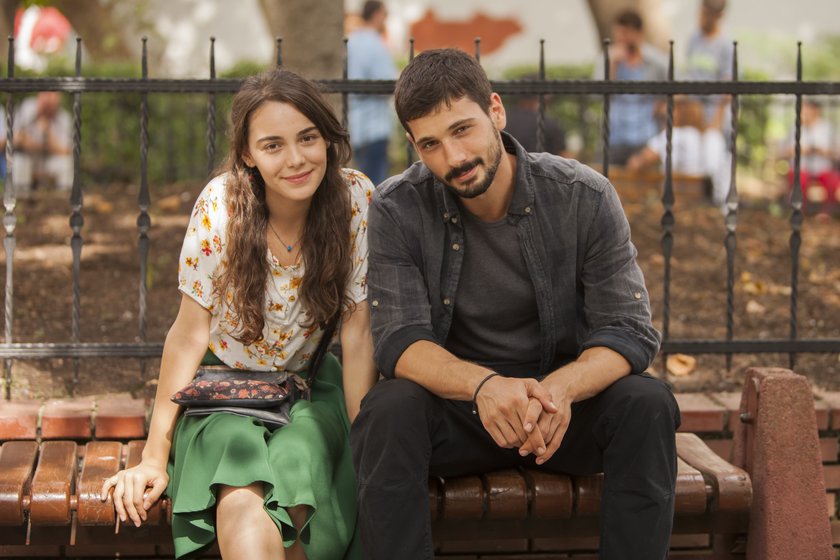 Fotograma 'Ask Aglatir' con Deniz y Hafsanur - MF Yapim