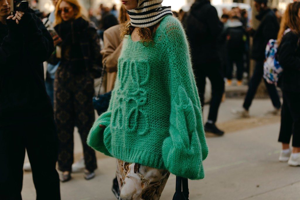 Paris street fashion 2023 (Imagen: Launchmetrics)