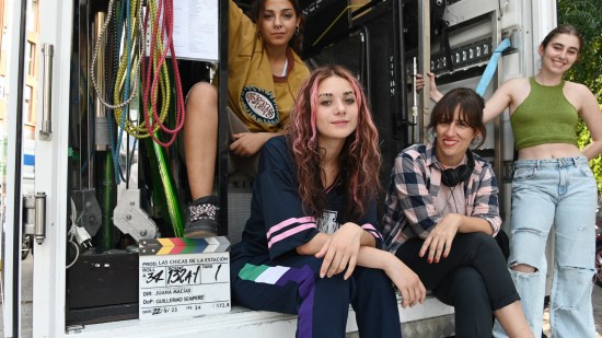 Las chicas de la estación durante el rodaje
