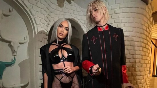 Megan Fox y Machine Gun Kelly disfrazados