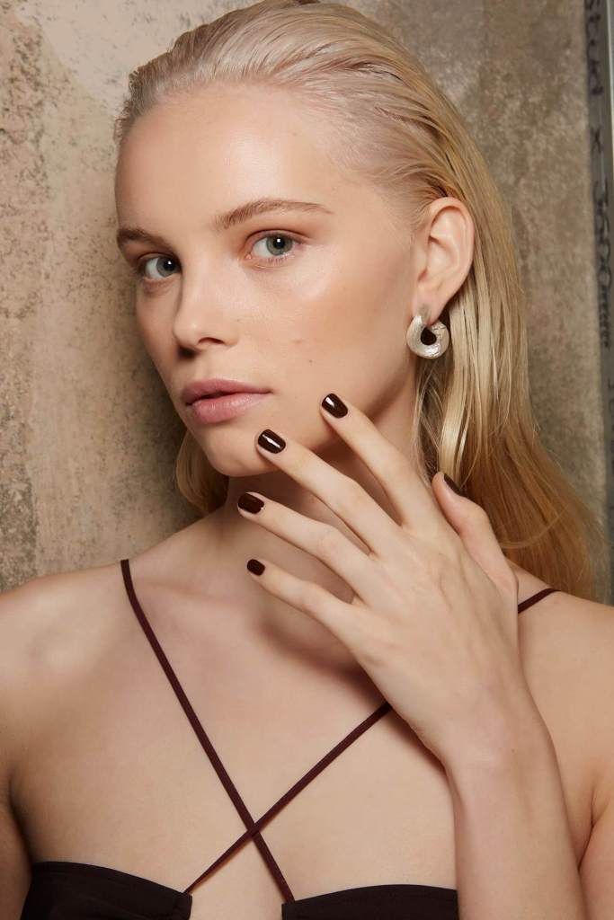 Uñas chocolate