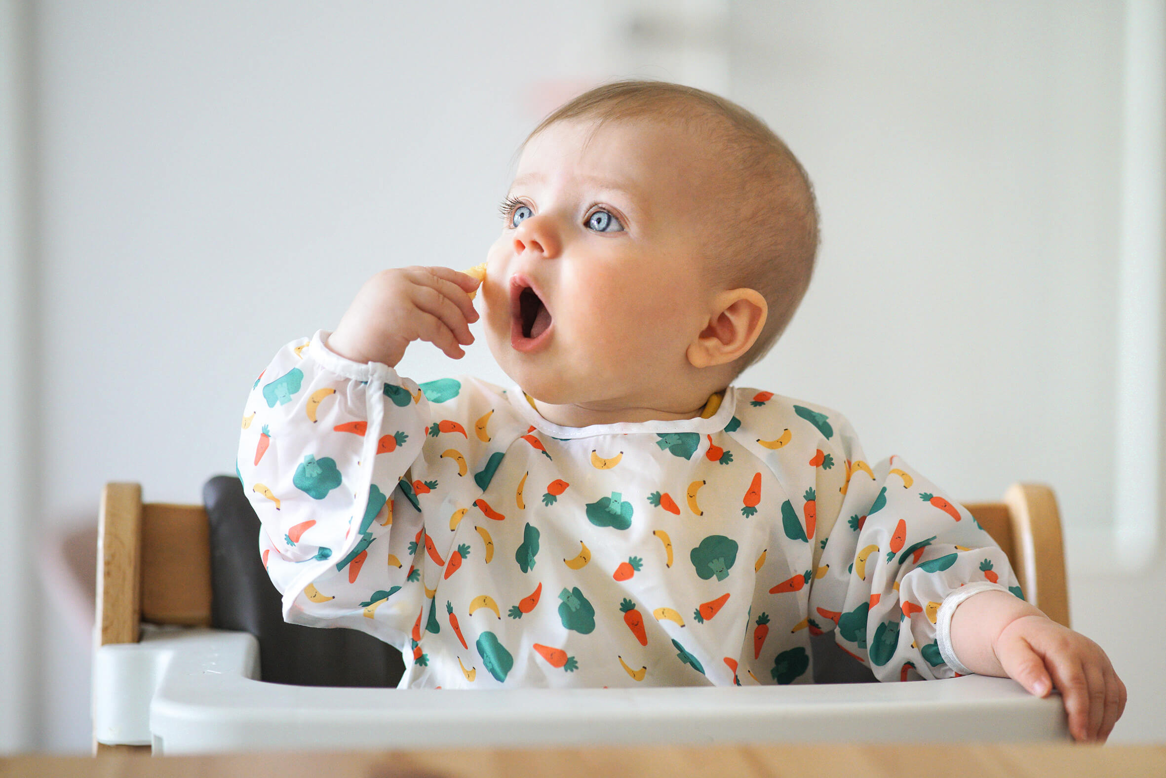 Bebé comiendo (Imagen: iStock)